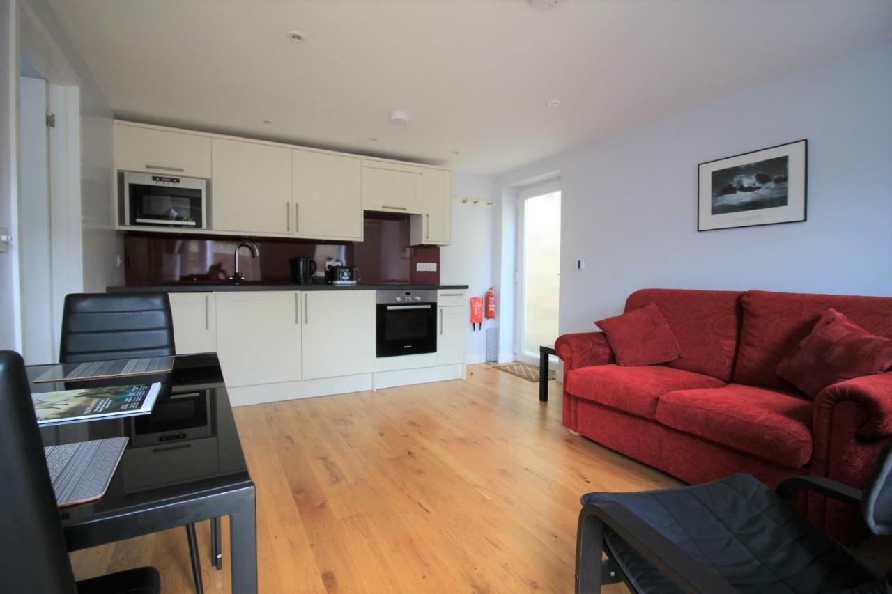 Beautiful Modern Apartment In Bath Esterno foto