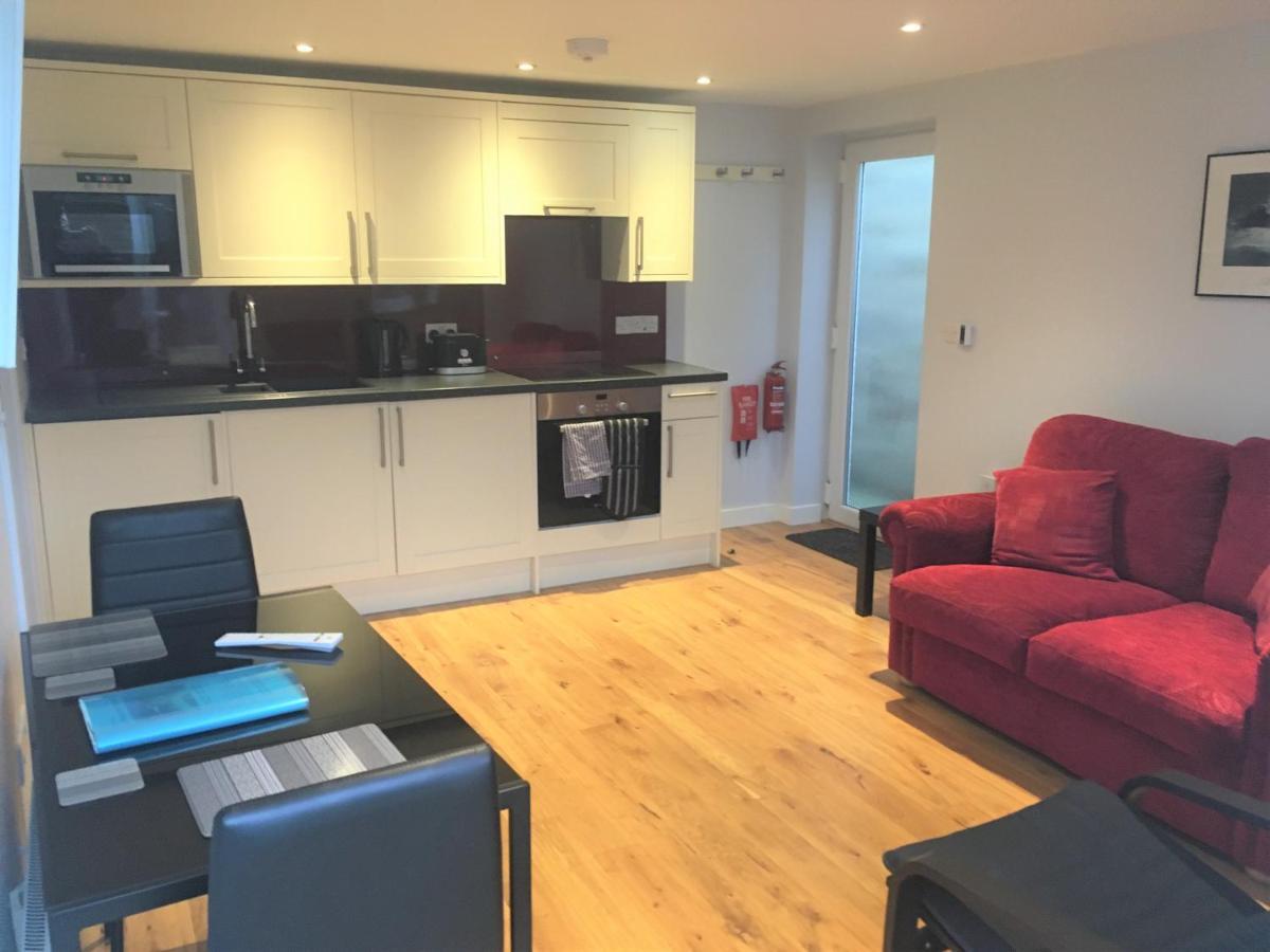 Beautiful Modern Apartment In Bath Esterno foto